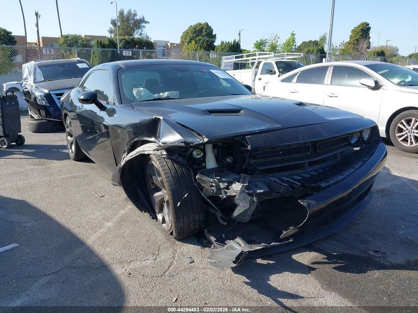2017 Dodge Challenger Sxt