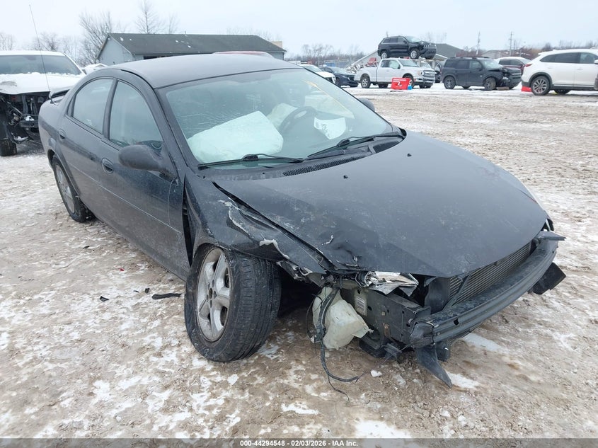 1B3EL46X65N582657 DODGE STRATUS Photo 1