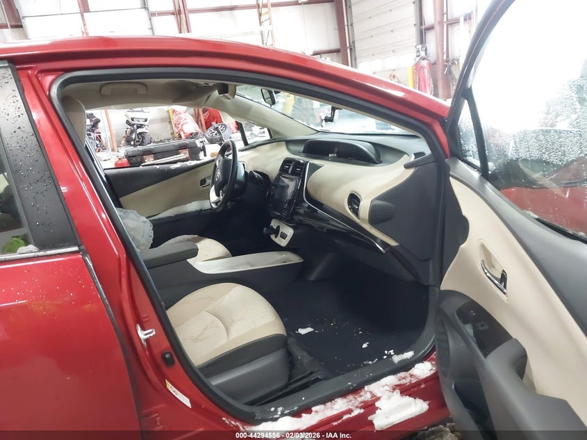 2016 Toyota Prius Three