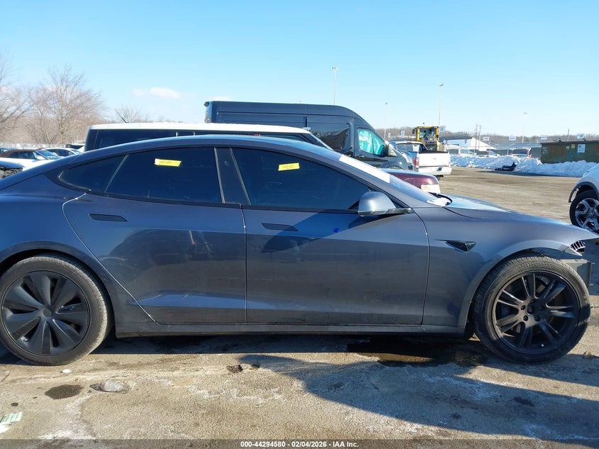 2018 Tesla Model S 100D/75D/P100D VIN: 5YJSA1E25JF258717 Lot: 44294580