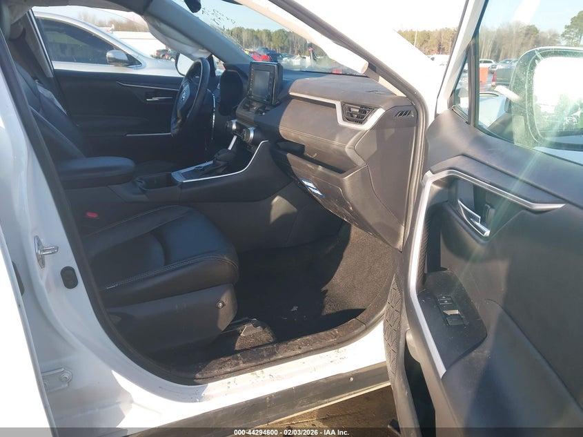 2022 Toyota Rav4 Hybrid Xle