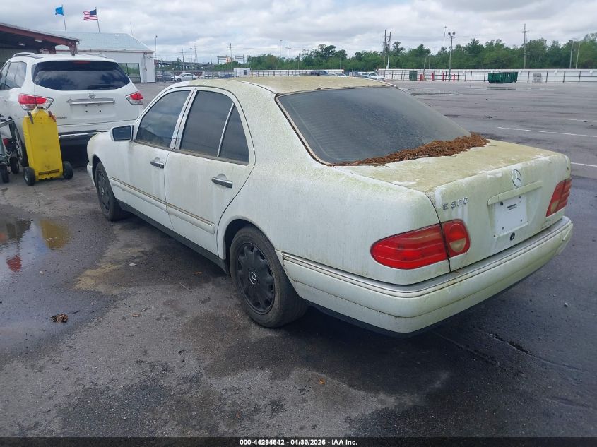 1998 Mercedes-Benz E 320 VIN: WDBJF65F0WA659233 Lot: 44294642
