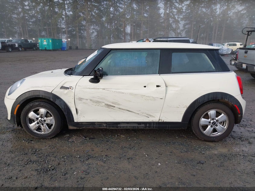 2021 Mini Hardtop Cooper VIN: WMWXR3C07M2N81912 Lot: 44294732