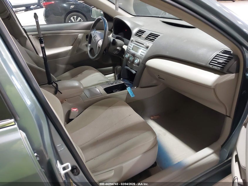 2010 Toyota Camry Le