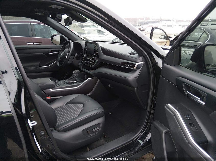 2021 Toyota Highlander Xse