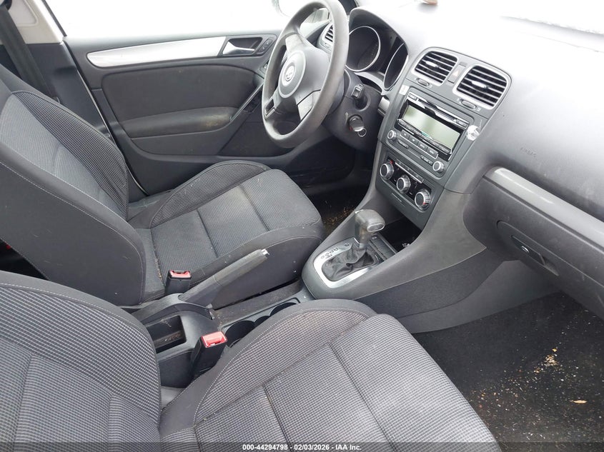 2011 Volkswagen Golf 2.5L 4-Door