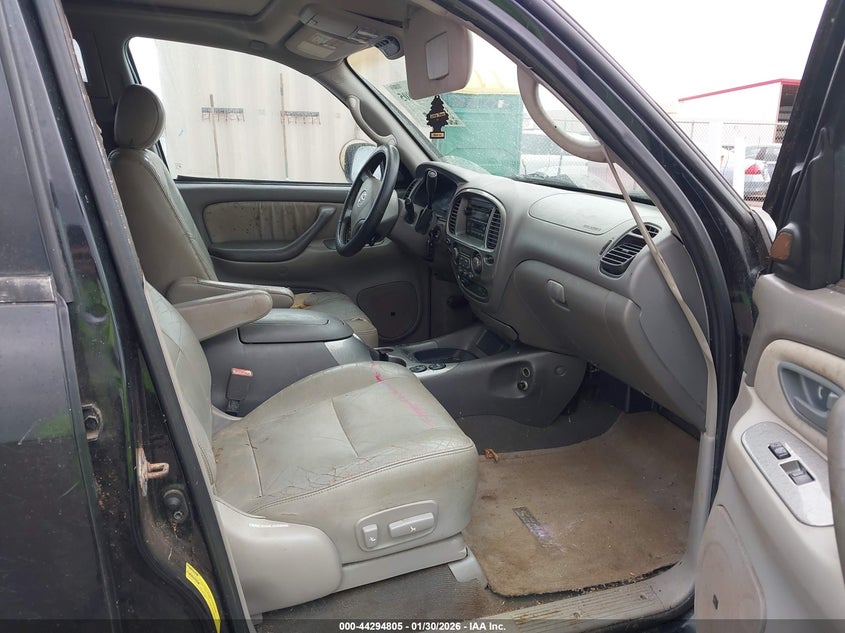 2003 Toyota Sequoia Limited V8