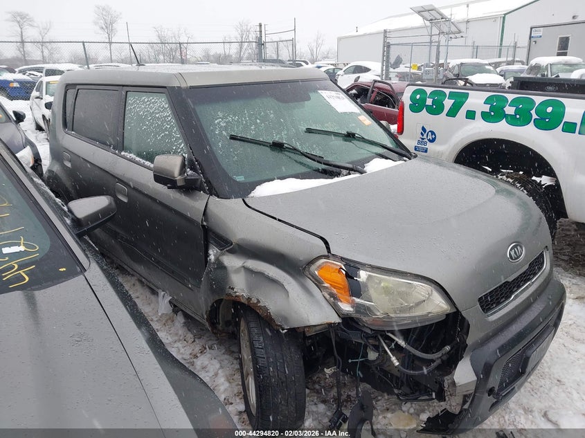 2010 Kia Soul + VIN: KNDJT2A26A7179810 Lot: 44294820
