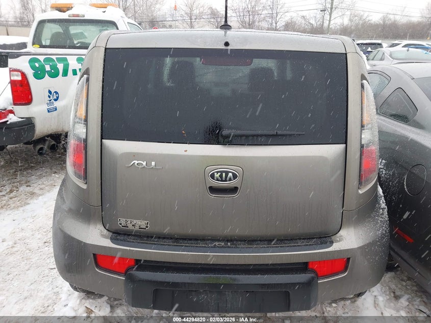 2010 Kia Soul + VIN: KNDJT2A26A7179810 Lot: 44294820