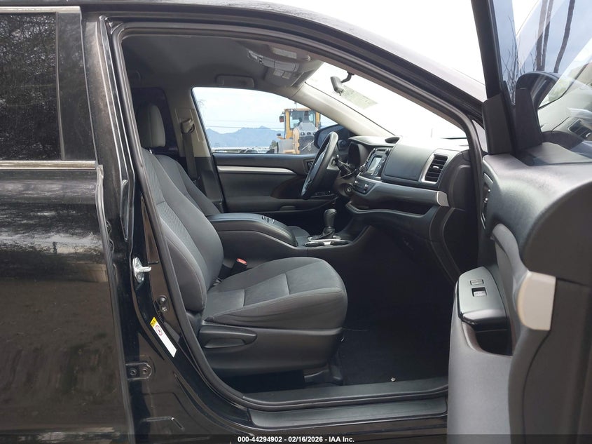 2015 Toyota Highlander Le