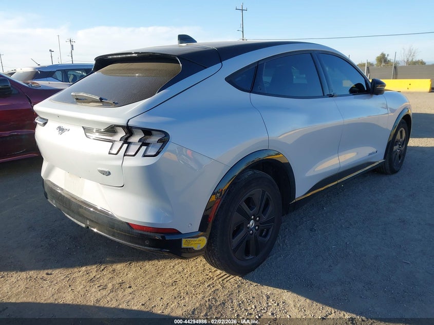2022 Ford Mustang Mach-E California Route 1