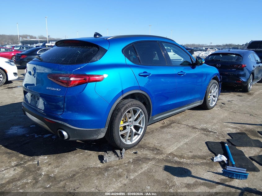 2018 Alfa Romeo Stelvio Ti Sport Awd