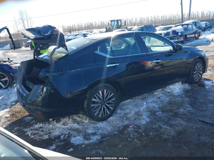 2023 Nissan Altima Sv Fwd