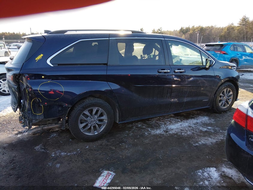 2021 Toyota Sienna Xle VIN: 5TDJSKFC0MS015371 Lot: 44295046