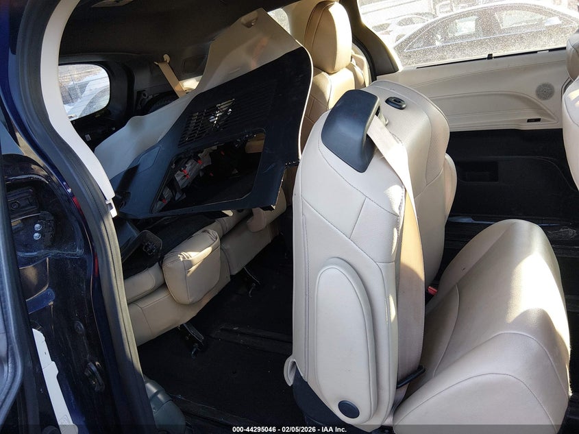 2021 Toyota Sienna Xle VIN: 5TDJSKFC0MS015371 Lot: 44295046