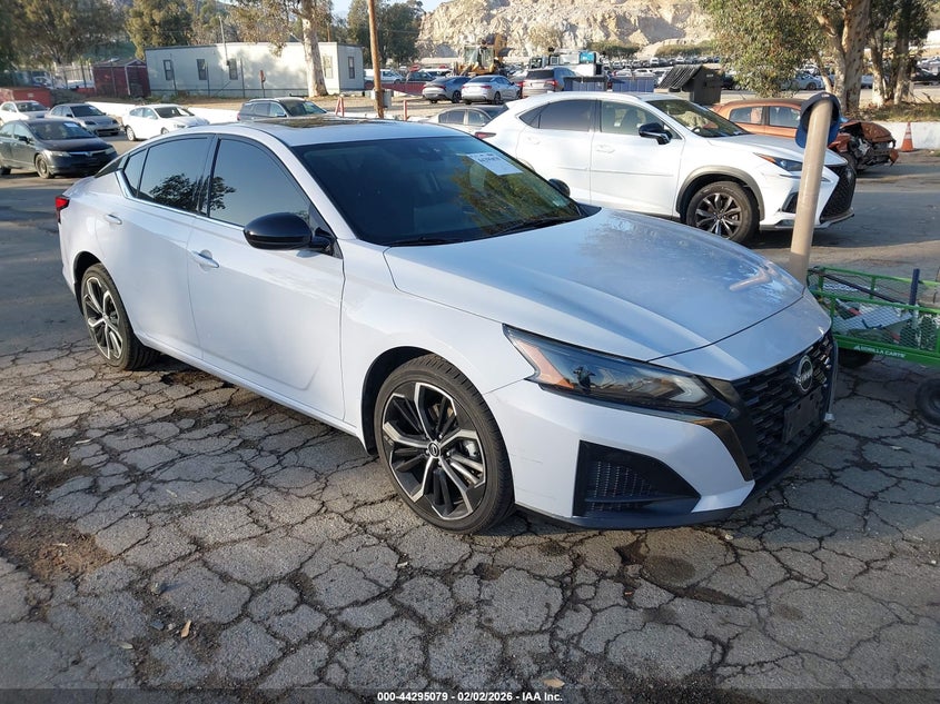 2023 Nissan Altima Sr Intelligent Awd