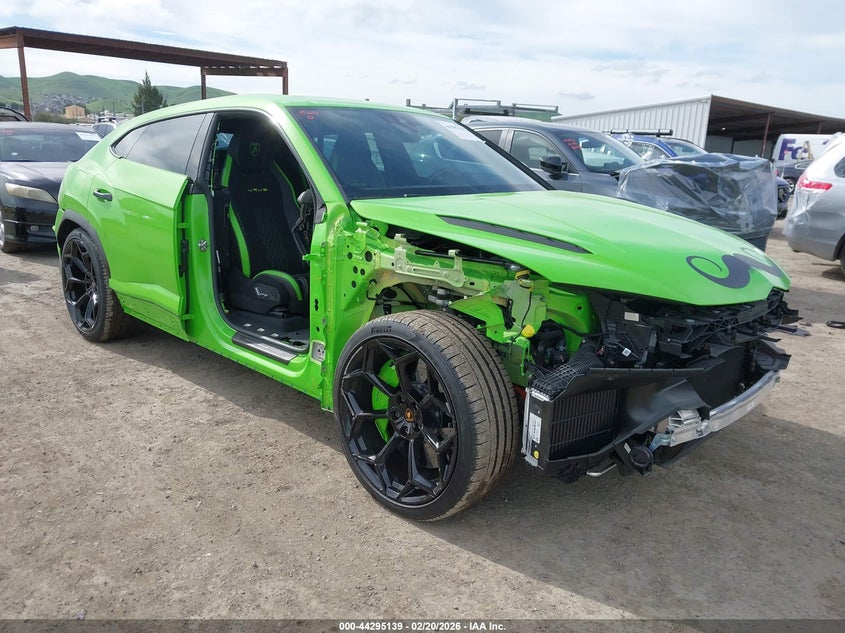 2024 Lamborghini Urus Performante