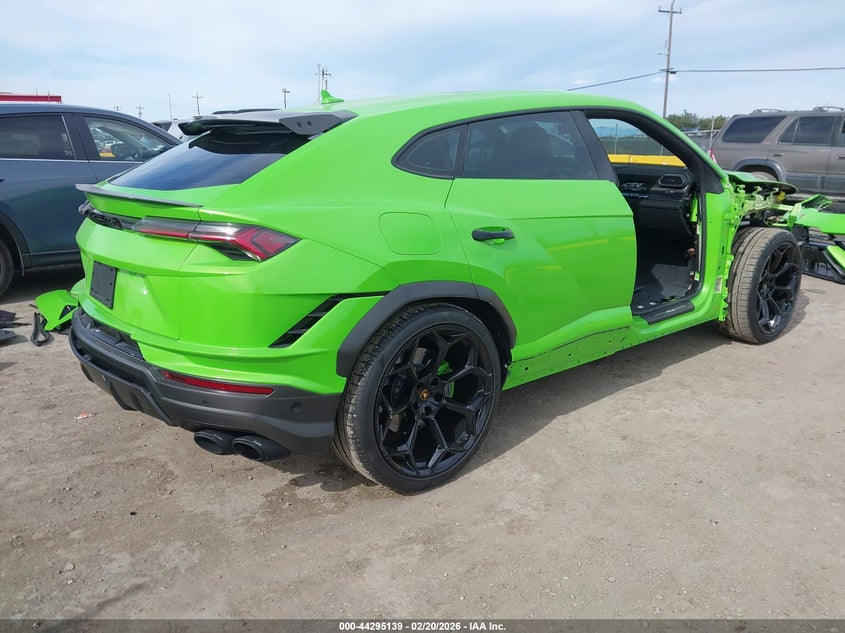 2024 LAMBORGHINI URUS SPORT UTILITY VEHICLE 4.0L V-8 DI, DOHC, VVT, TURBO, 657HP