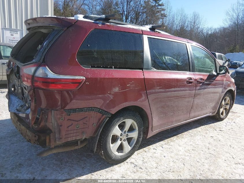 2015 Toyota Sienna Le 8 Passenger