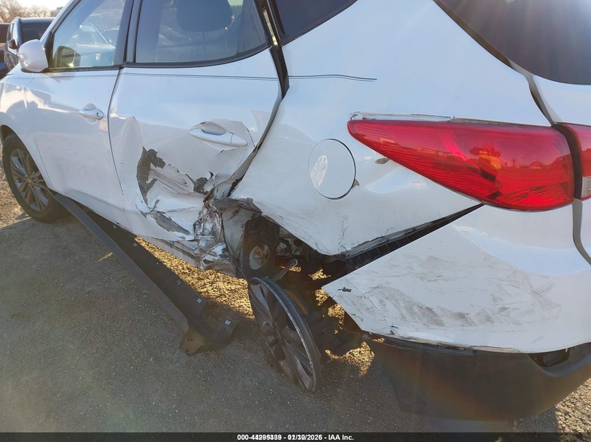 2014 Hyundai Tucson Gls VIN: KM8JTCAF2EU850269 Lot: 44295339