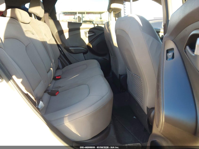 2014 Hyundai Tucson Gls VIN: KM8JTCAF2EU850269 Lot: 44295339