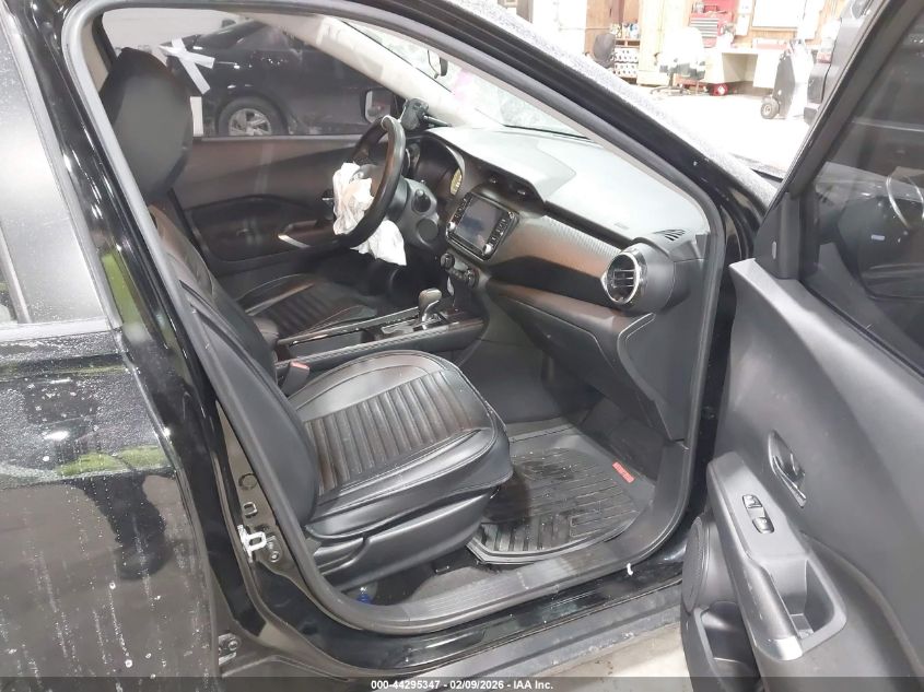 2022 Nissan Kicks Sv Xtronic Cvt