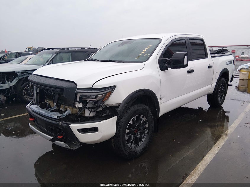 2023 Nissan Titan Pro-4X 4X4