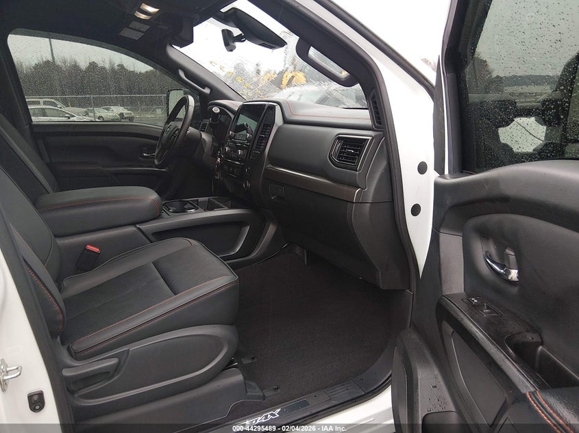 2023 Nissan Titan Pro-4X 4X4