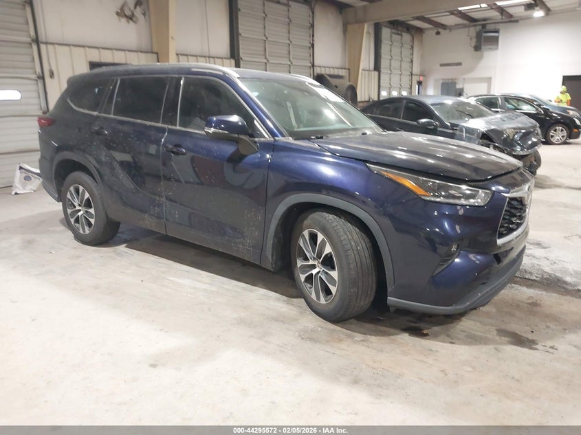 2021 Toyota Highlander Xle