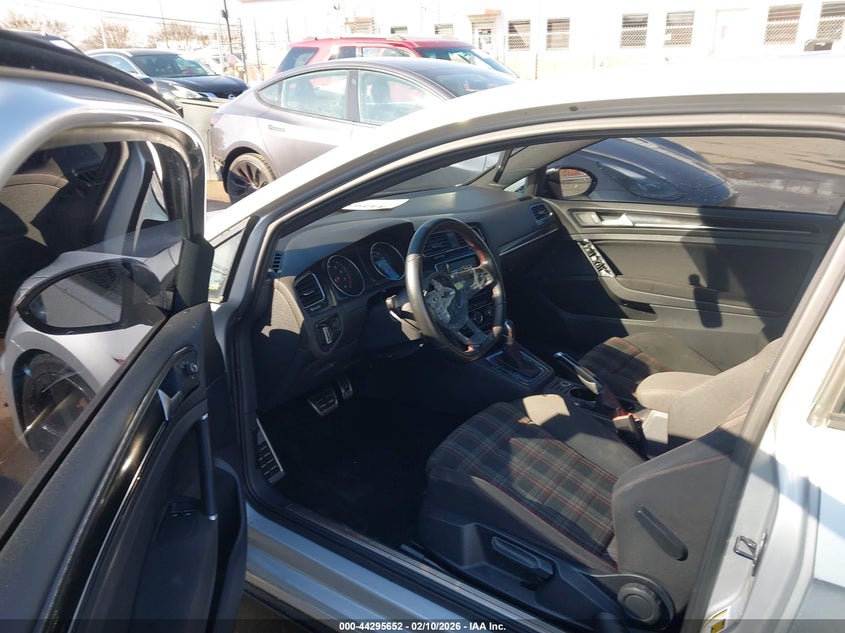 2015 Volkswagen Golf Gti 2.0T S 2-Door