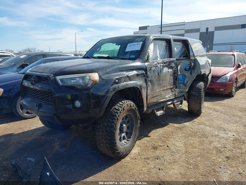 Vin: jtebu5jr0h5433819, lot: 44792091, toyota 4runner sr5 20172