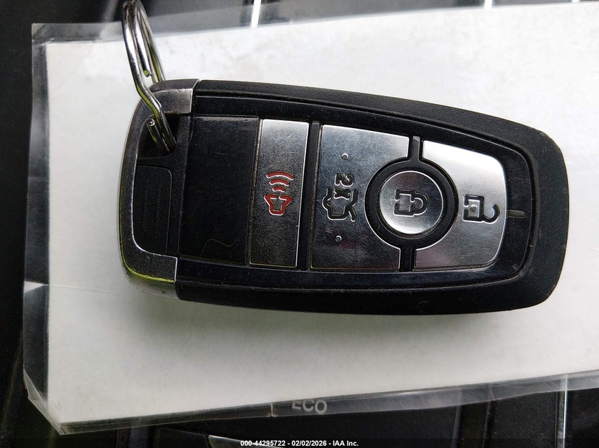 VIN 3FA6P0LU5JR208354 2018 FORD FUSION HYBRID SE