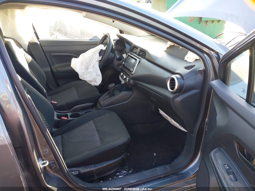 2024 Nissan Versa 1.6 S