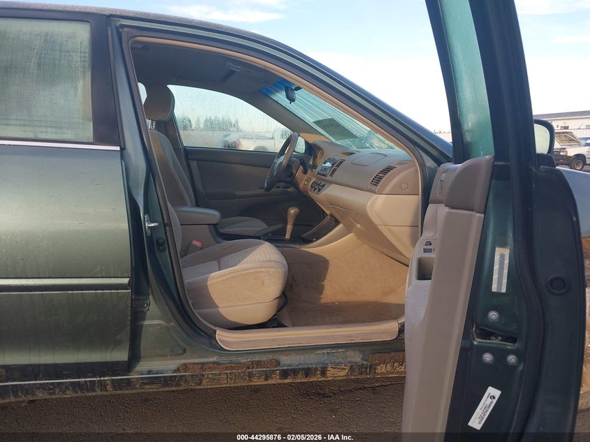 2004 Toyota Camry Le