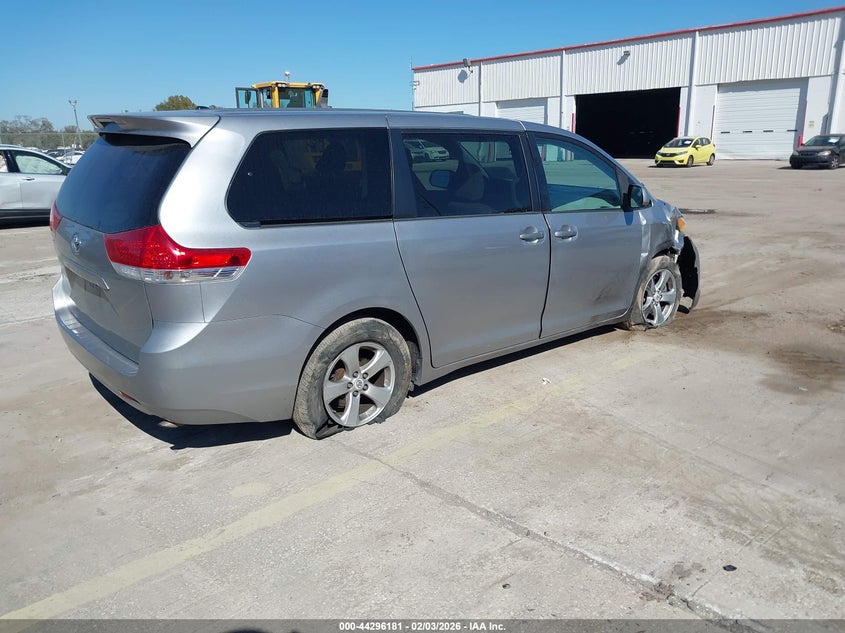 2012 Toyota Sienna 2.7 Le 8 Passenger silver Lot 111044296181 Vin 5TDKA3DC4CS015095