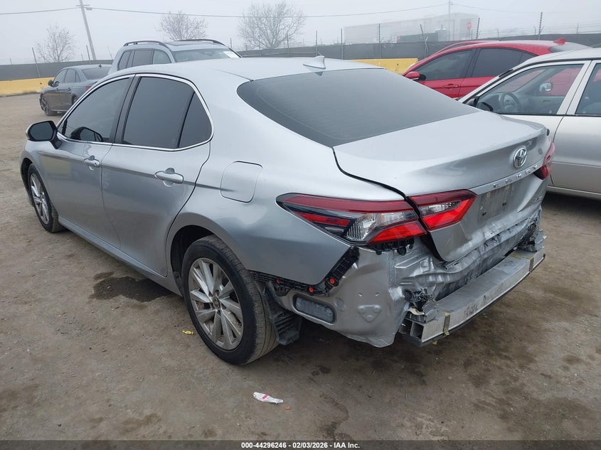 2023 Toyota Camry Le