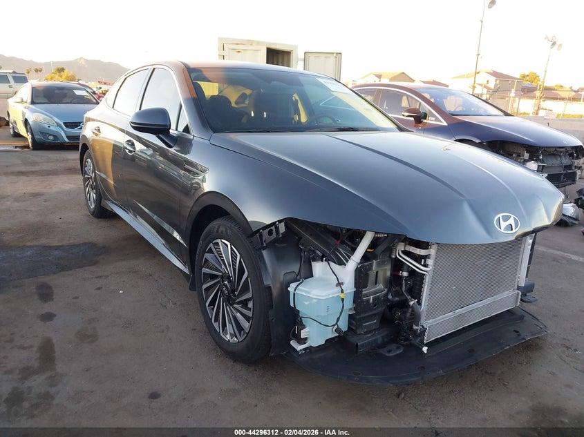 2025 Hyundai Sonata Hybrid Sel