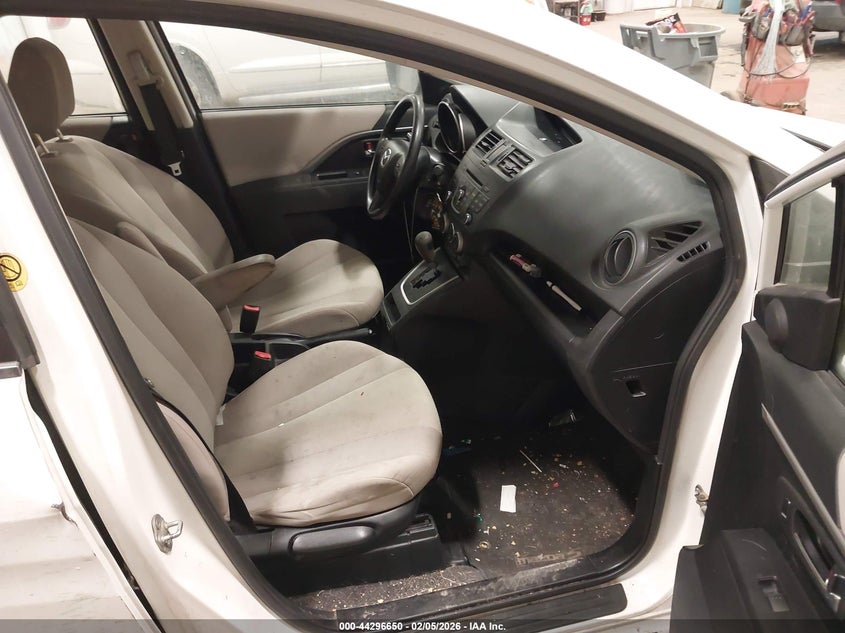 2013 Mazda Mazda5 Sport