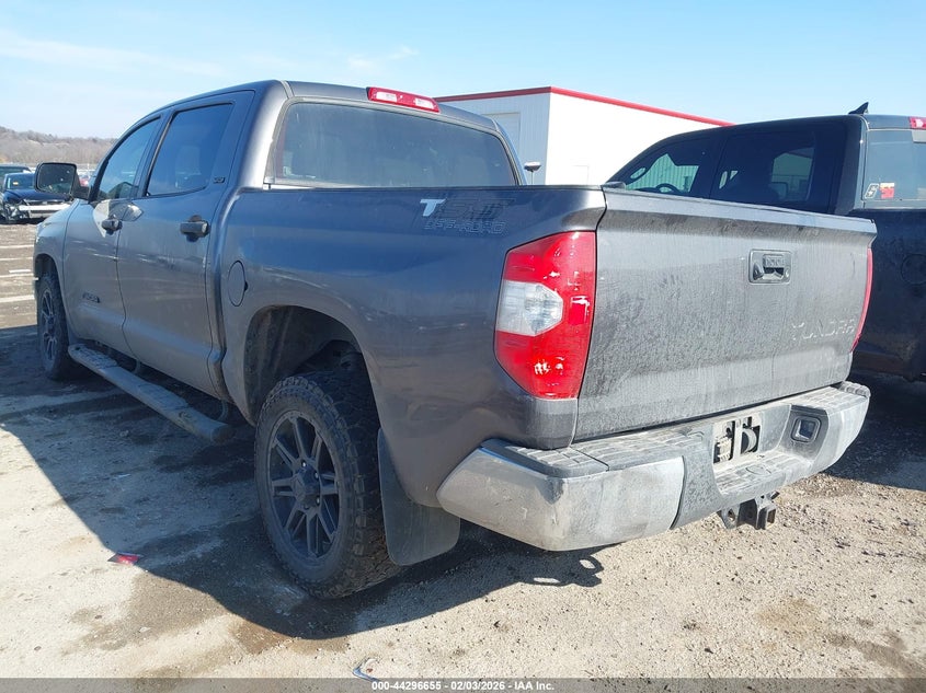 2018 TOYOTA TUNDRA auction photo 3