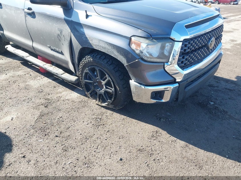 2018 TOYOTA TUNDRA auction photo 6