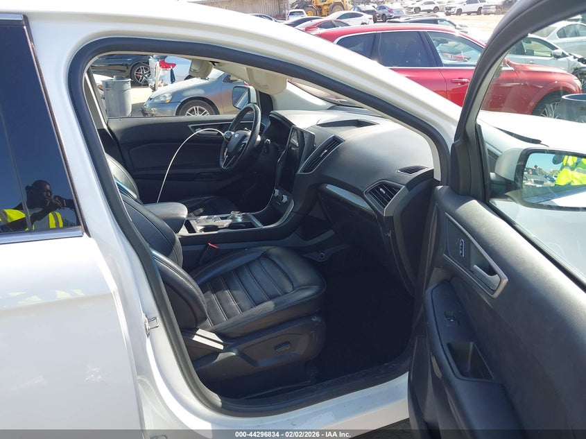 2023 Ford Edge Sel/St-Line