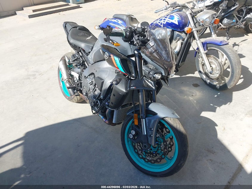 2023 Yamaha Mtn1000 C