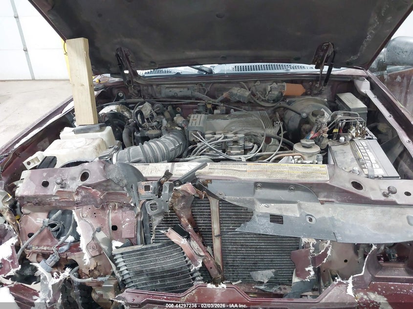 1999 Ford Explorer Eddie Bauer/Limited/Xlt VIN: 1FMDU35P4XZA81184 Lot: 44297236