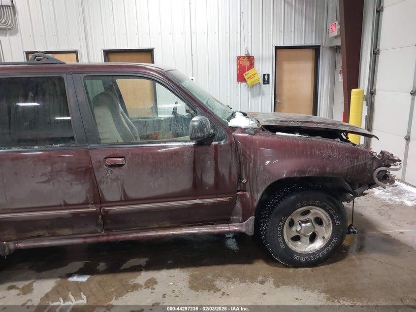 1999 Ford Explorer Eddie Bauer/Limited/Xlt VIN: 1FMDU35P4XZA81184 Lot: 44297236