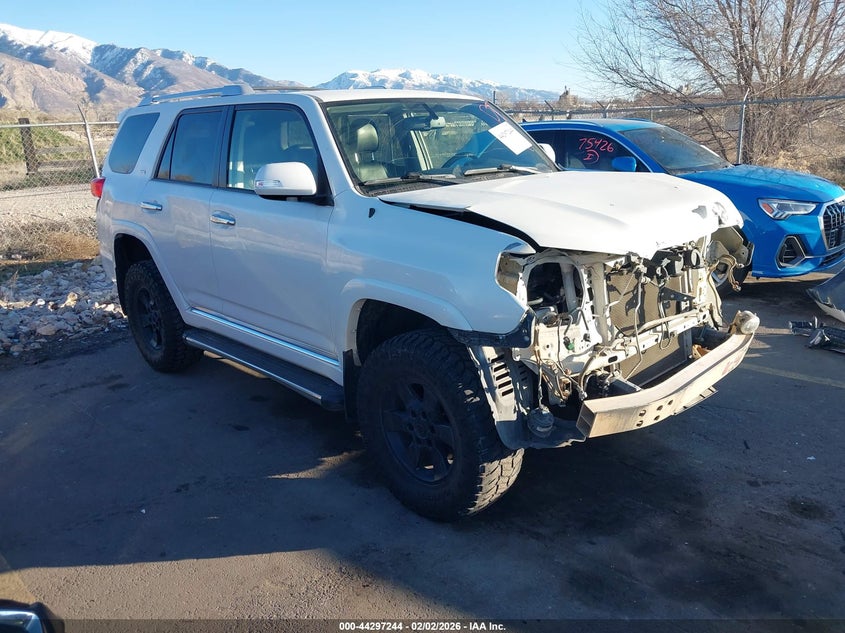 2013 TOYOTA 4RUNNER SR5