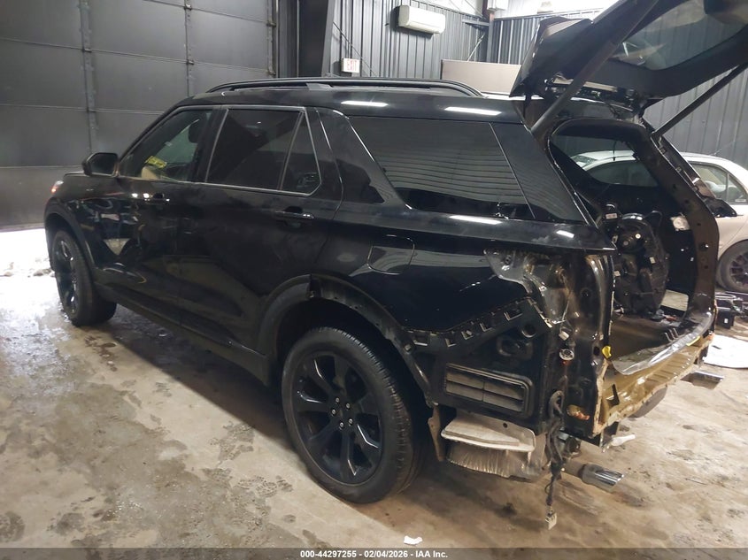 2023 Ford Explorer St-Line