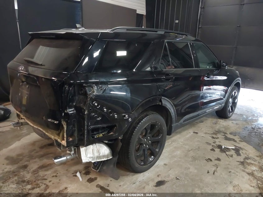 2023 Ford Explorer St-Line