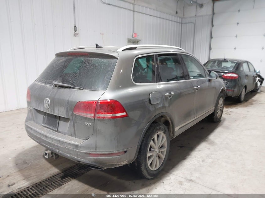 2014 Volkswagen Touareg 3.6L Sport