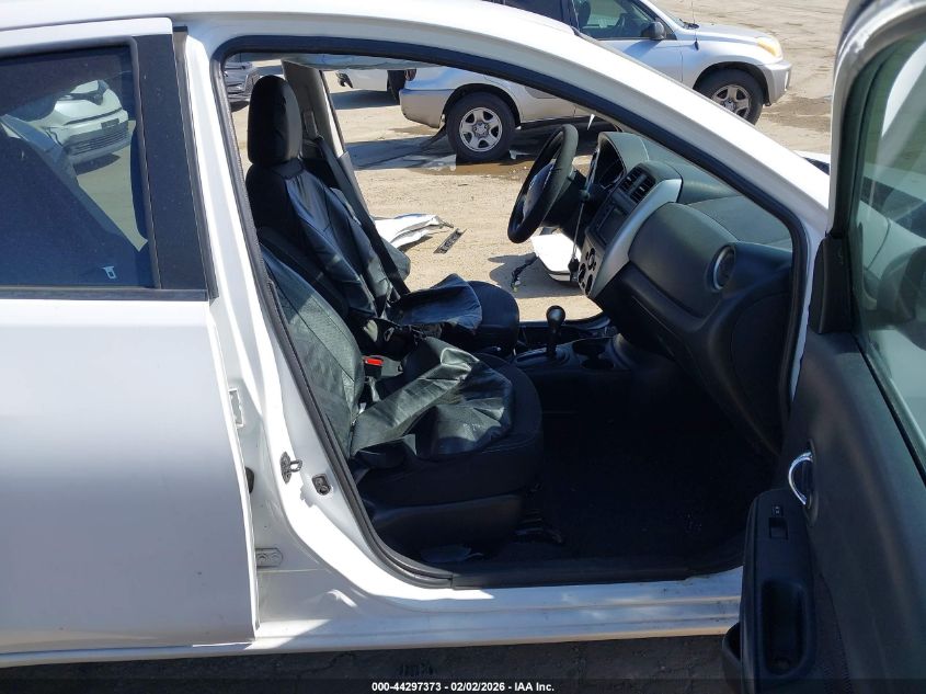 2015 Nissan Versa 1.6 Sv