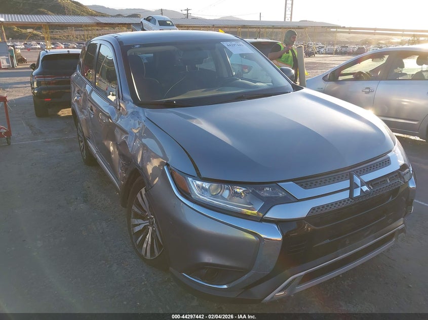 2019 Mitsubishi Outlander Es